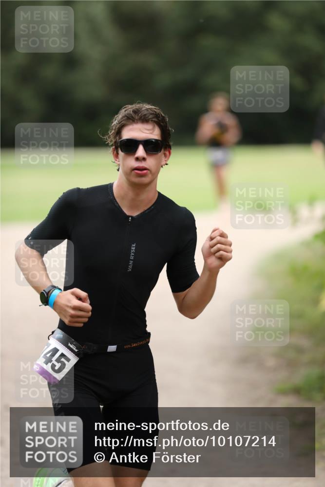 30.08.2026 - Elbe Triathlon Hamburg Antke Förster http://msf.ph/oto/10107214 30.08.2026 12:35:47 Laufen 45 meine-sportfotos.de