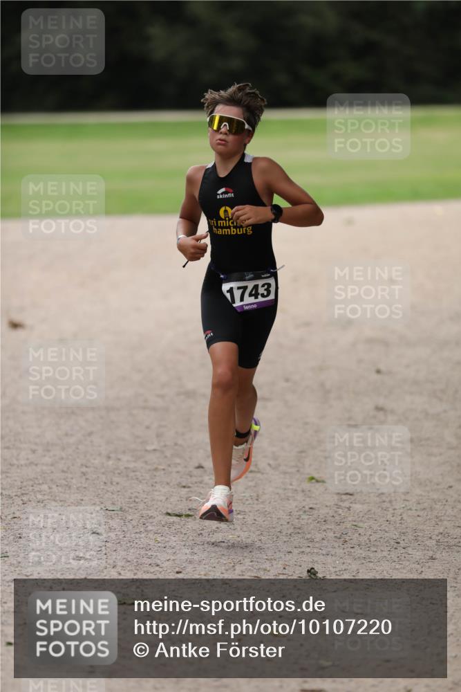 30.08.2026 - Elbe Triathlon Hamburg Antke Förster http://msf.ph/oto/10107220 30.08.2026 12:35:52 Laufen 1743 meine-sportfotos.de