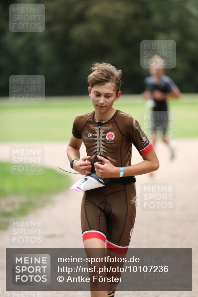30.08.2026 - Elbe Triathlon Hamburg Antke Förster http://msf.ph/oto/10107236 30.08.2026 12:36:02 Laufen  meine-sportfotos.de
