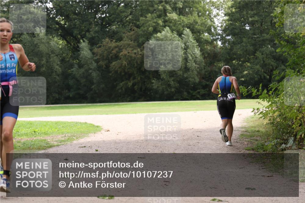 30.08.2026 - Elbe Triathlon Hamburg Antke Förster http://msf.ph/oto/10107237 30.08.2026 12:51:21 Laufen 176 meine-sportfotos.de