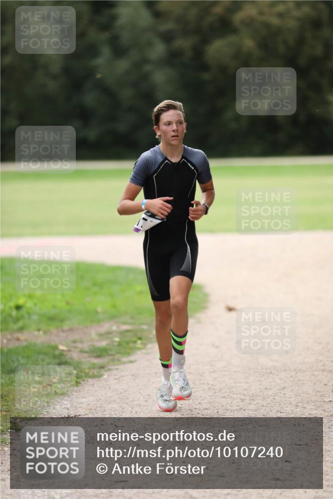 30.08.2026 - Elbe Triathlon Hamburg Antke Förster http://msf.ph/oto/10107240 30.08.2026 12:36:05 Laufen  meine-sportfotos.de