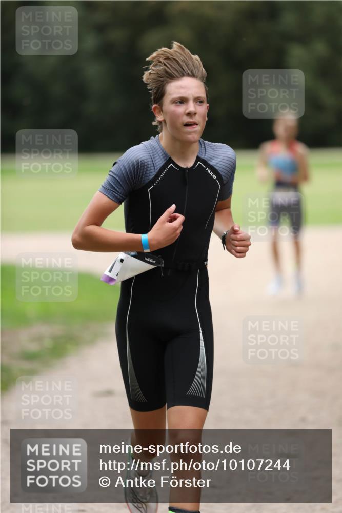30.08.2026 - Elbe Triathlon Hamburg Antke Förster http://msf.ph/oto/10107244 30.08.2026 12:36:06 Laufen  meine-sportfotos.de