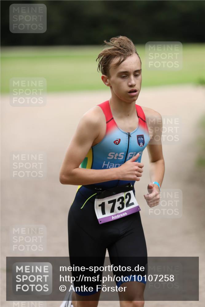 30.08.2026 - Elbe Triathlon Hamburg Antke Förster http://msf.ph/oto/10107258 30.08.2026 12:36:12 Laufen 1732 meine-sportfotos.de