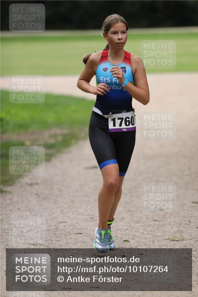 30.08.2026 - Elbe Triathlon Hamburg Antke Förster http://msf.ph/oto/10107264 30.08.2026 12:36:22 Laufen 1760 meine-sportfotos.de