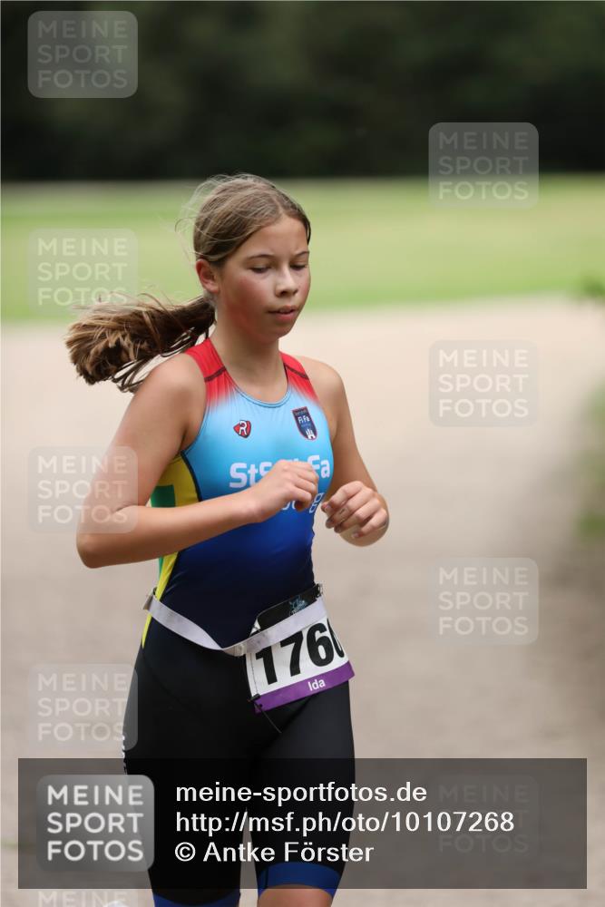 30.08.2026 - Elbe Triathlon Hamburg Antke Förster http://msf.ph/oto/10107268 30.08.2026 12:36:24 Laufen 176 meine-sportfotos.de