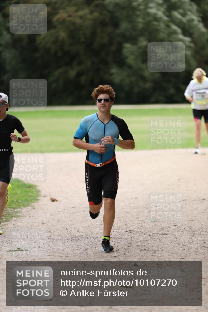 30.08.2026 - Elbe Triathlon Hamburg Antke Förster http://msf.ph/oto/10107270 30.08.2026 12:37:42 Laufen  meine-sportfotos.de
