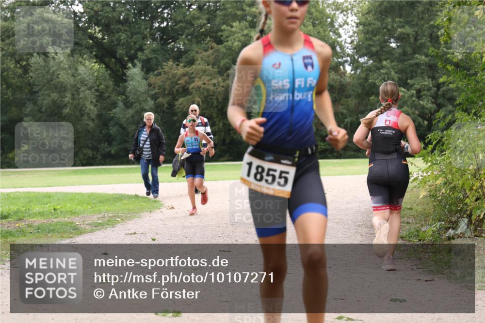 30.08.2026 - Elbe Triathlon Hamburg Antke Förster http://msf.ph/oto/10107271 30.08.2026 12:51:50 Laufen 12, 1855 meine-sportfotos.de