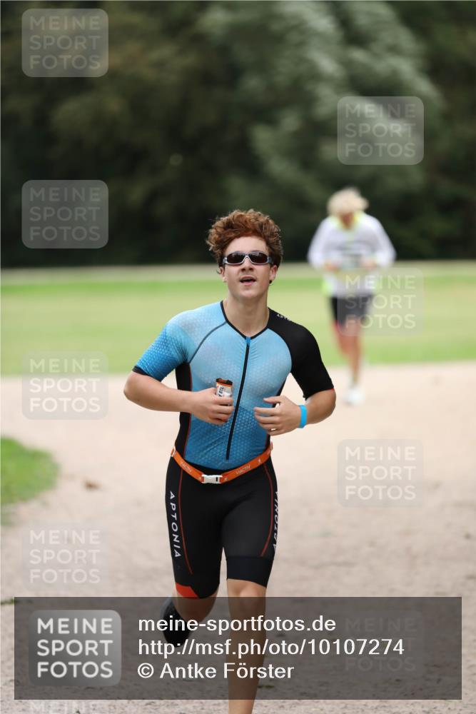 30.08.2026 - Elbe Triathlon Hamburg Antke Förster http://msf.ph/oto/10107274 30.08.2026 12:37:44 Laufen 139 meine-sportfotos.de