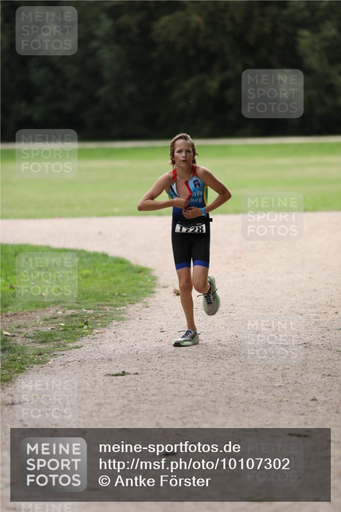 30.08.2026 - Elbe Triathlon Hamburg Antke Förster http://msf.ph/oto/10107302 30.08.2026 12:38:33 Laufen  meine-sportfotos.de