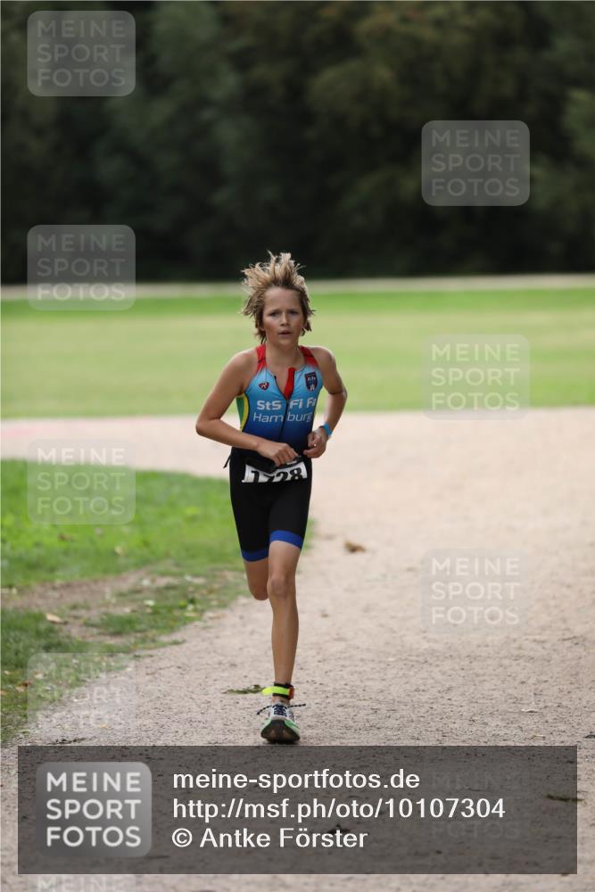 30.08.2026 - Elbe Triathlon Hamburg Antke Förster http://msf.ph/oto/10107304 30.08.2026 12:38:33 Laufen  meine-sportfotos.de