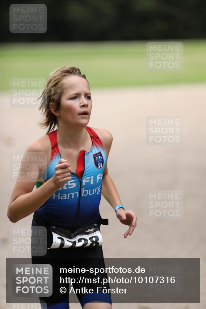 30.08.2026 - Elbe Triathlon Hamburg Antke Förster http://msf.ph/oto/10107316 30.08.2026 12:38:36 Laufen  meine-sportfotos.de
