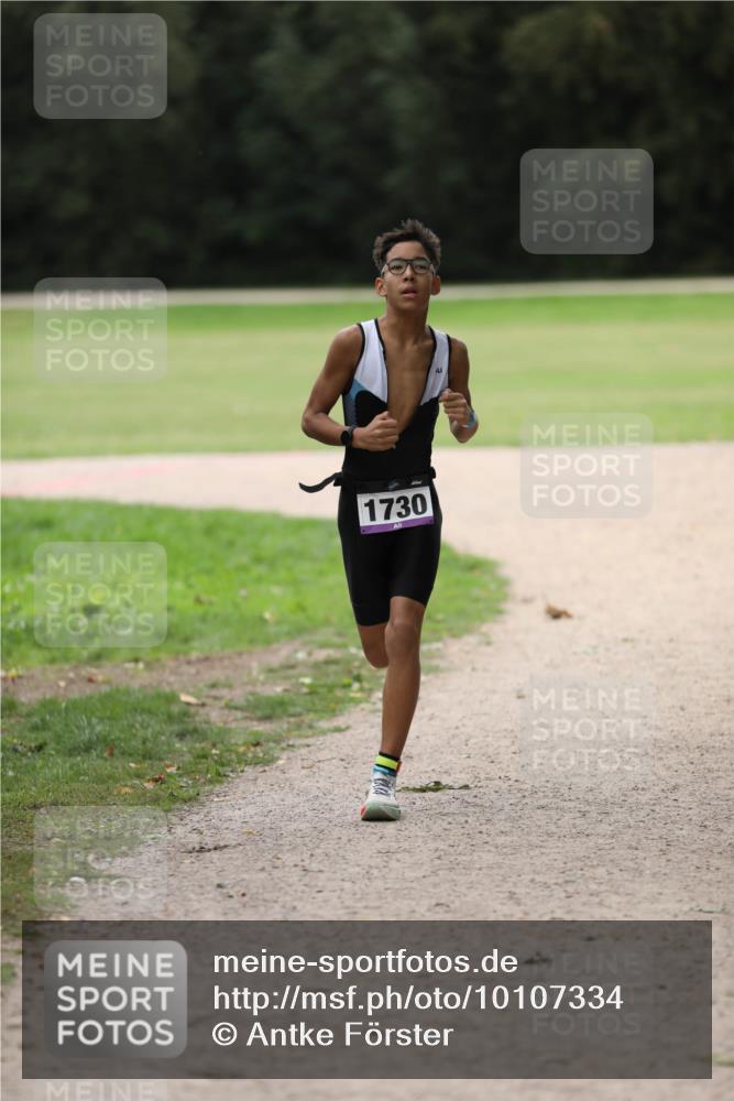 30.08.2026 - Elbe Triathlon Hamburg Antke Förster http://msf.ph/oto/10107334 30.08.2026 12:39:22 Laufen 1730 meine-sportfotos.de