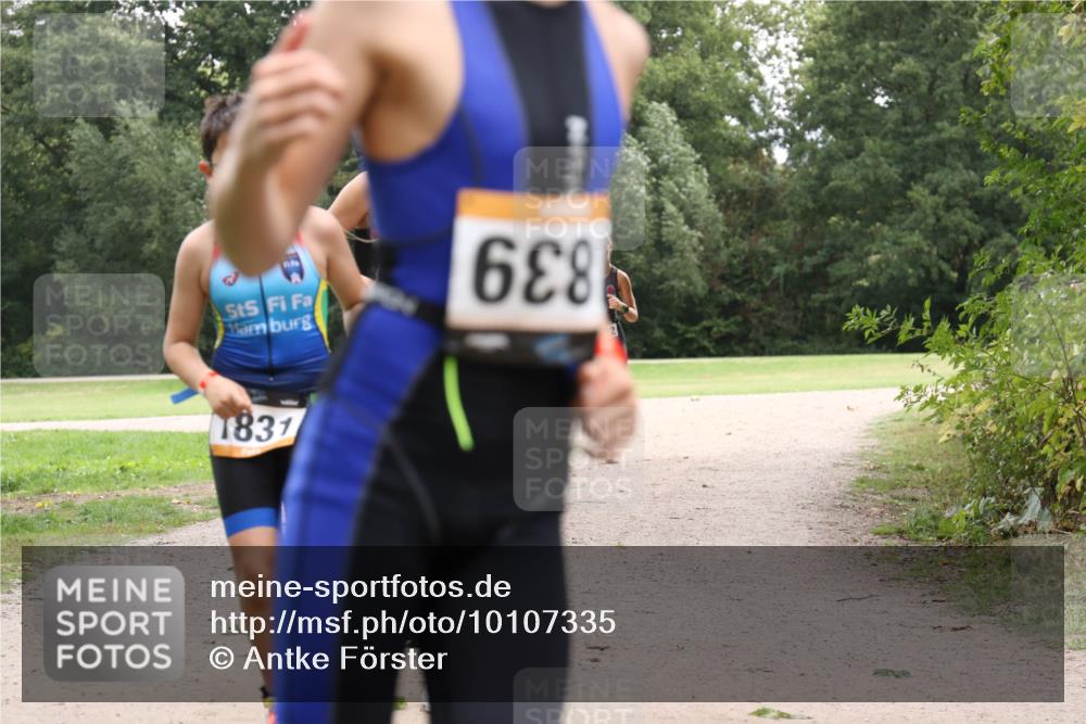 30.08.2026 - Elbe Triathlon Hamburg Antke Förster http://msf.ph/oto/10107335 30.08.2026 12:52:41 Laufen 1831, 688 meine-sportfotos.de