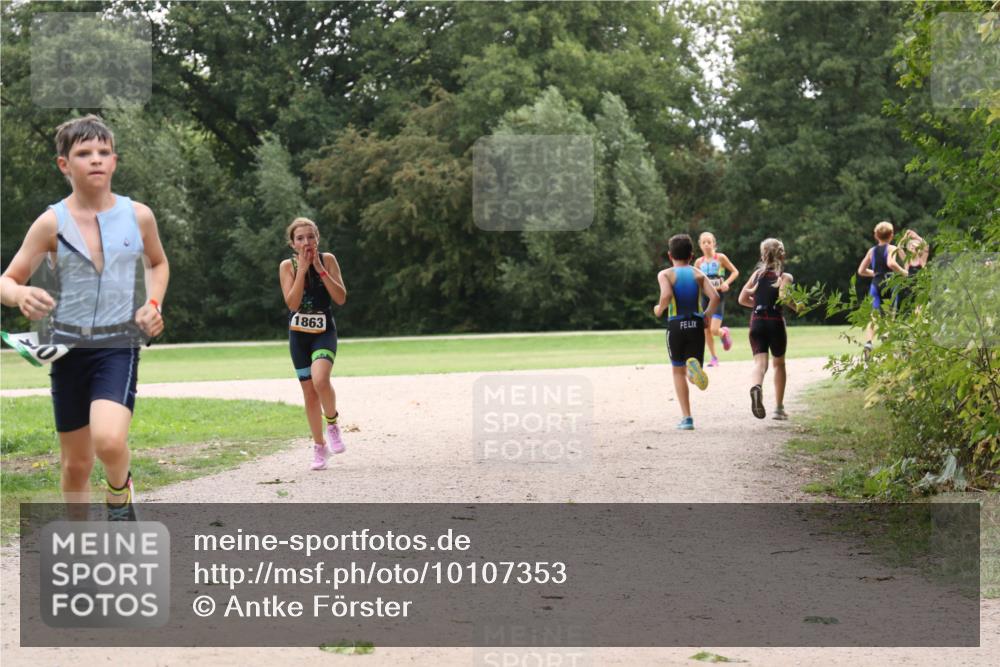 30.08.2026 - Elbe Triathlon Hamburg Antke Förster http://msf.ph/oto/10107353 30.08.2026 12:52:52 Laufen 1863 meine-sportfotos.de