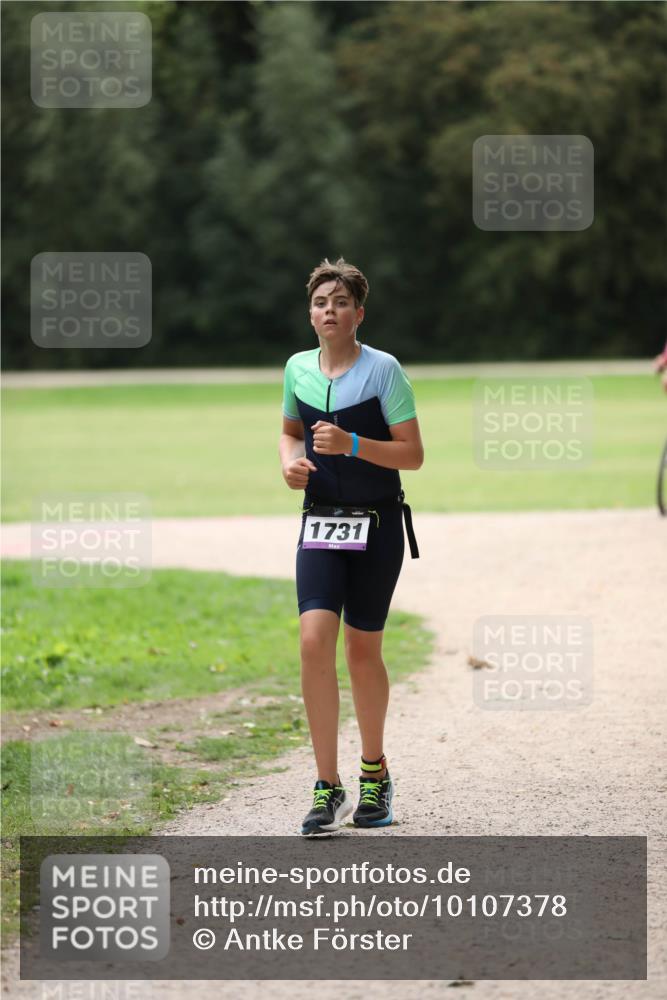 30.08.2026 - Elbe Triathlon Hamburg Antke Förster http://msf.ph/oto/10107378 30.08.2026 12:40:02 Laufen 1731 meine-sportfotos.de