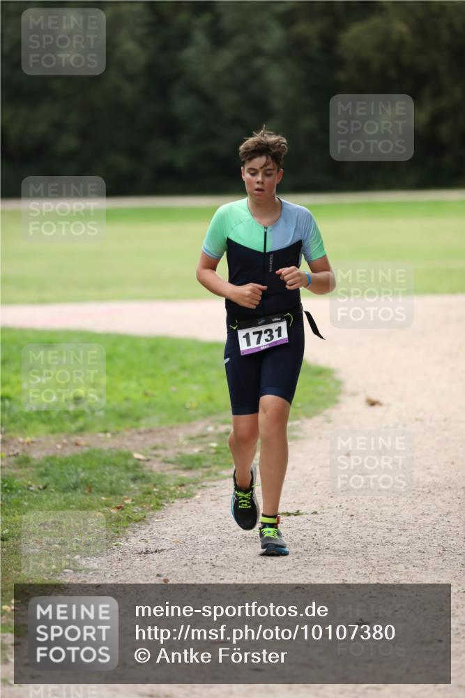 30.08.2026 - Elbe Triathlon Hamburg Antke Förster http://msf.ph/oto/10107380 30.08.2026 12:40:02 Laufen 1731 meine-sportfotos.de