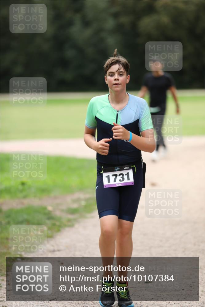 30.08.2026 - Elbe Triathlon Hamburg Antke Förster http://msf.ph/oto/10107384 30.08.2026 12:40:04 Laufen 1731 meine-sportfotos.de