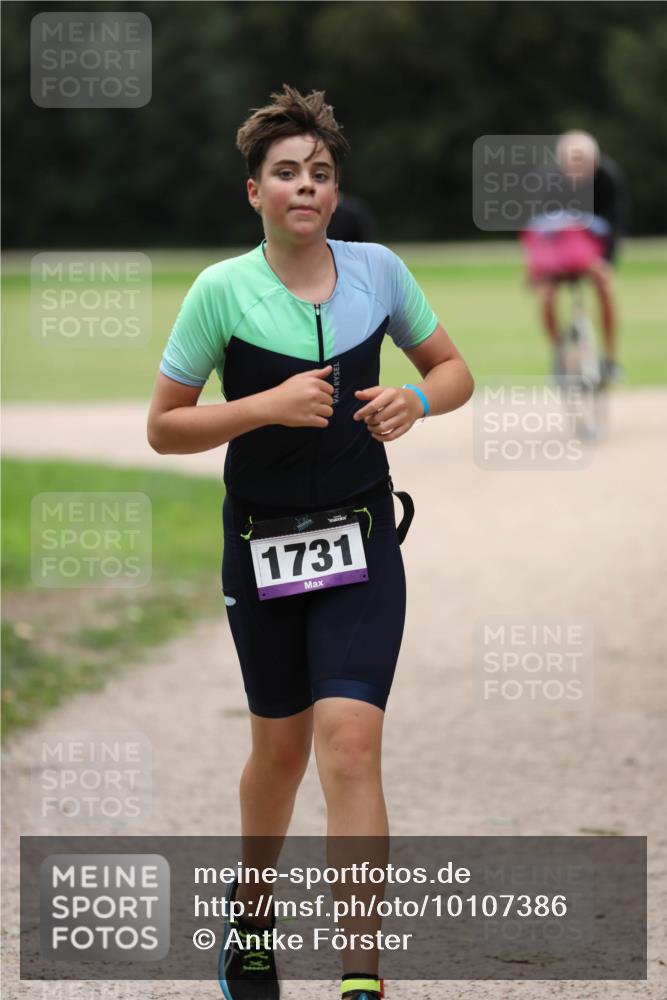 30.08.2026 - Elbe Triathlon Hamburg Antke Förster http://msf.ph/oto/10107386 30.08.2026 12:40:04 Laufen 1731 meine-sportfotos.de