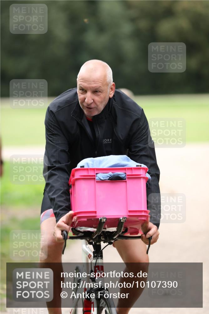 30.08.2026 - Elbe Triathlon Hamburg Antke Förster http://msf.ph/oto/10107390 30.08.2026 12:40:13 Laufen  meine-sportfotos.de