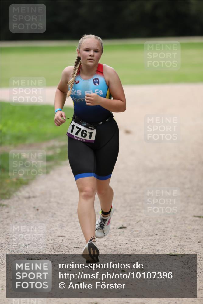 30.08.2026 - Elbe Triathlon Hamburg Antke Förster http://msf.ph/oto/10107396 30.08.2026 12:40:15 Laufen 1761 meine-sportfotos.de