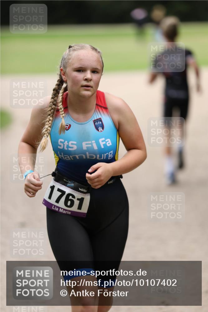 30.08.2026 - Elbe Triathlon Hamburg Antke Förster http://msf.ph/oto/10107402 30.08.2026 12:40:16 Laufen 1761 meine-sportfotos.de