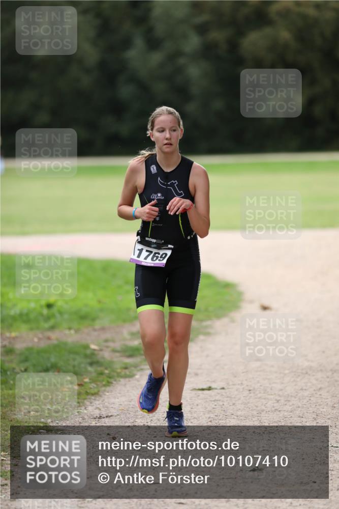 30.08.2026 - Elbe Triathlon Hamburg Antke Förster http://msf.ph/oto/10107410 30.08.2026 12:40:54 Laufen 1769 meine-sportfotos.de