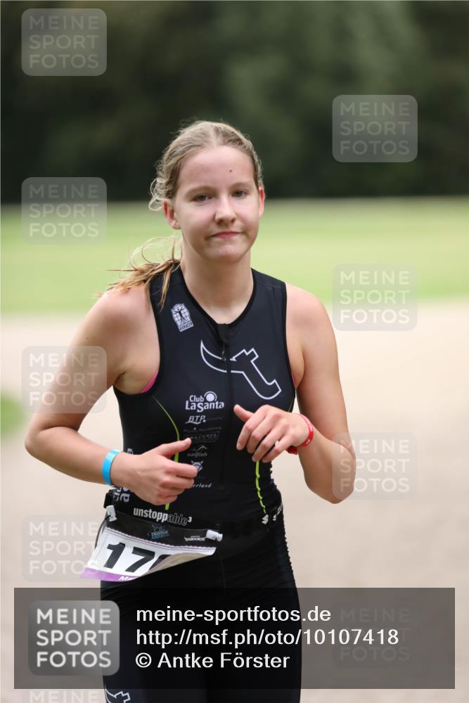 30.08.2026 - Elbe Triathlon Hamburg Antke Förster http://msf.ph/oto/10107418 30.08.2026 12:40:58 Laufen 29, 3, 17 meine-sportfotos.de