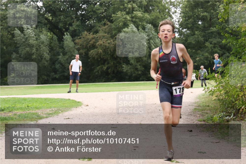 30.08.2026 - Elbe Triathlon Hamburg Antke Förster http://msf.ph/oto/10107451 30.08.2026 12:54:09 Laufen 178 meine-sportfotos.de