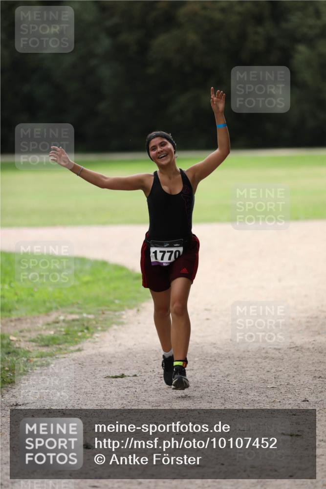 30.08.2026 - Elbe Triathlon Hamburg Antke Förster http://msf.ph/oto/10107452 30.08.2026 12:47:31 Laufen 1770 meine-sportfotos.de