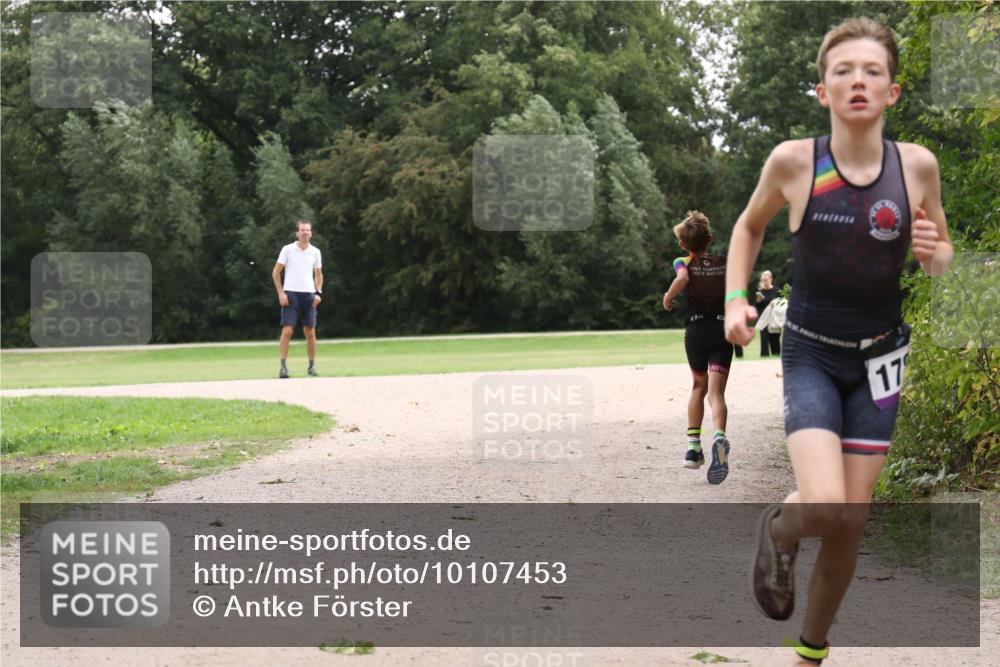 30.08.2026 - Elbe Triathlon Hamburg Antke Förster http://msf.ph/oto/10107453 30.08.2026 12:54:09 Laufen 17 meine-sportfotos.de