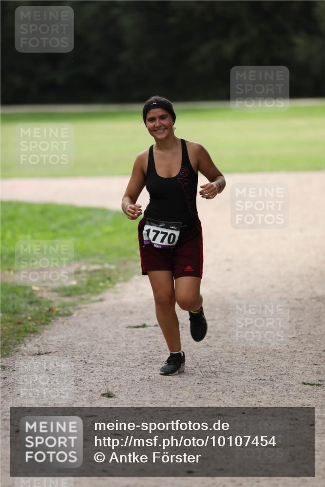 30.08.2026 - Elbe Triathlon Hamburg Antke Förster http://msf.ph/oto/10107454 30.08.2026 12:47:32 Laufen 1770 meine-sportfotos.de