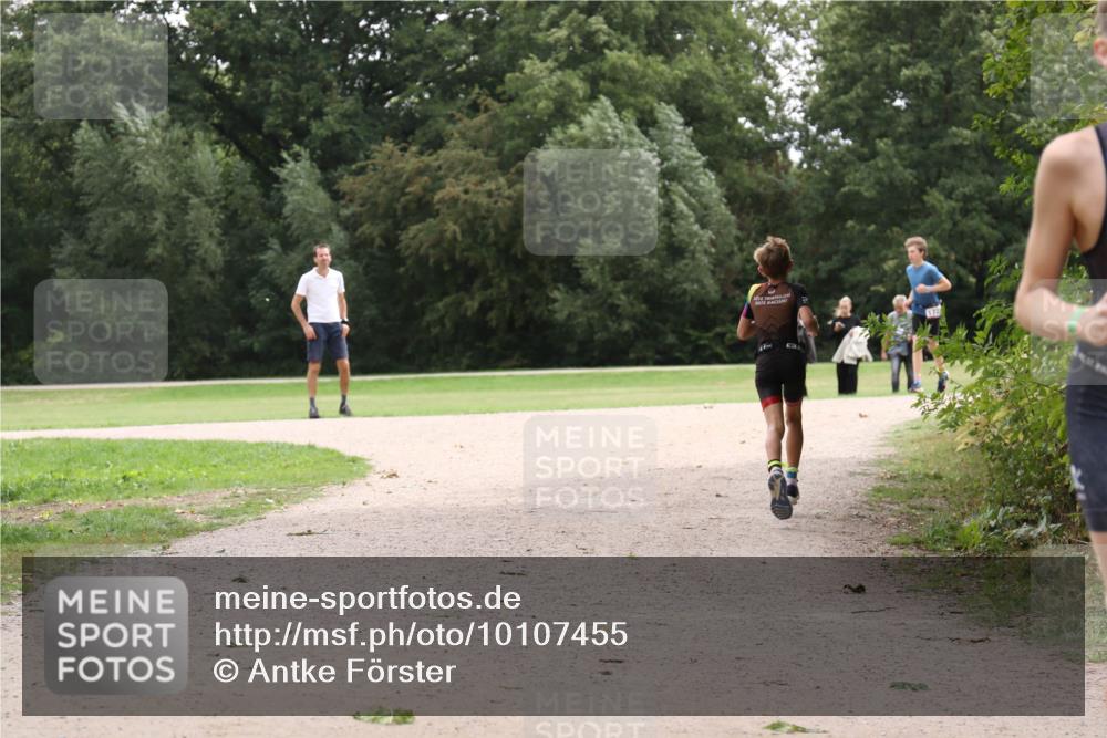 30.08.2026 - Elbe Triathlon Hamburg Antke Förster http://msf.ph/oto/10107455 30.08.2026 12:54:09 Laufen  meine-sportfotos.de