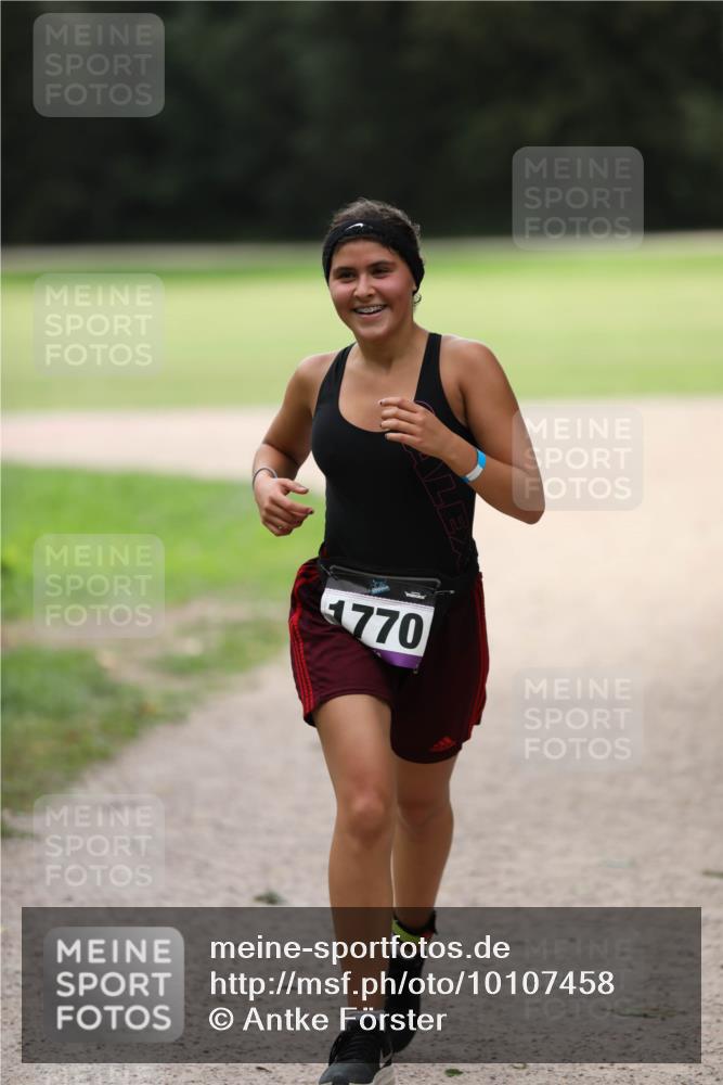 30.08.2026 - Elbe Triathlon Hamburg Antke Förster http://msf.ph/oto/10107458 30.08.2026 12:47:33 Laufen 1770 meine-sportfotos.de