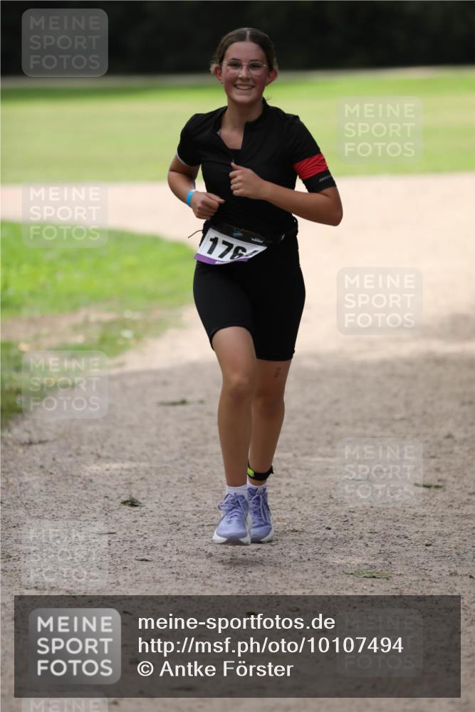 30.08.2026 - Elbe Triathlon Hamburg Antke Förster http://msf.ph/oto/10107494 30.08.2026 12:48:55 Laufen 176 meine-sportfotos.de