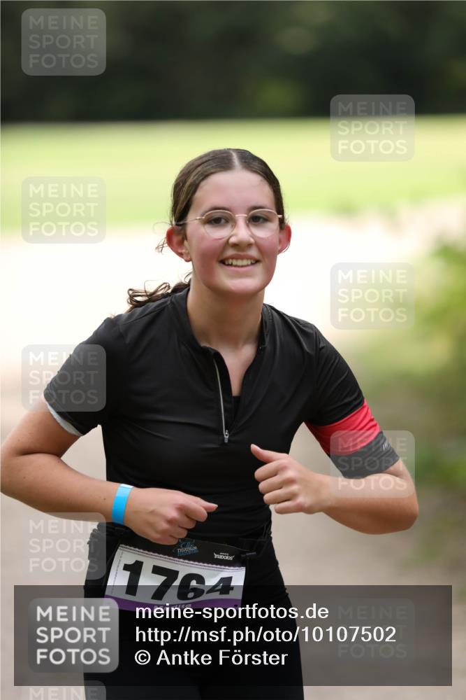 30.08.2026 - Elbe Triathlon Hamburg Antke Förster http://msf.ph/oto/10107502 30.08.2026 12:48:57 Laufen 1764 meine-sportfotos.de