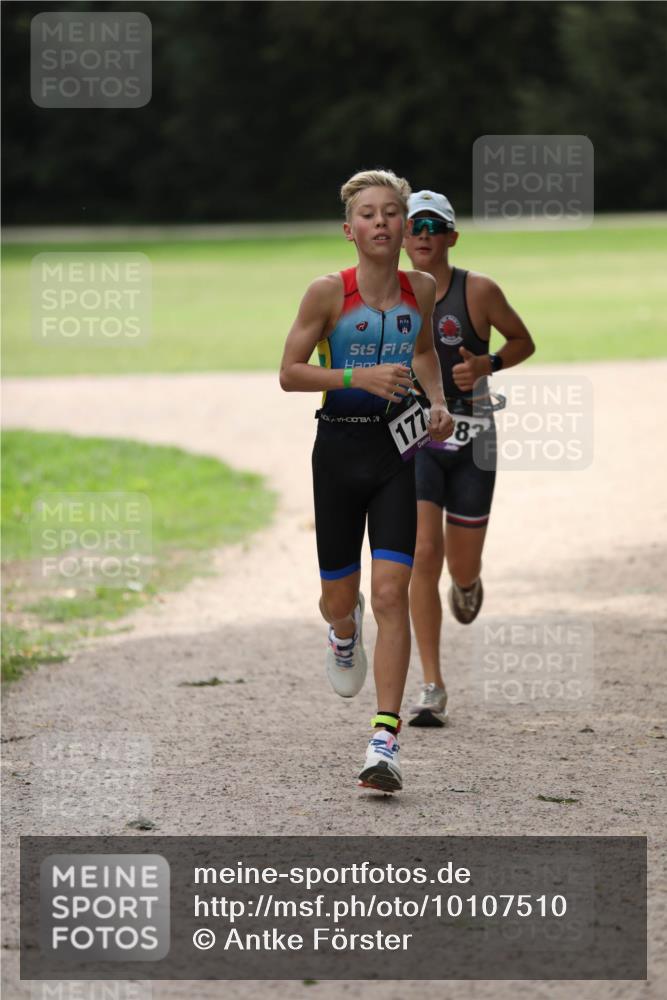 30.08.2026 - Elbe Triathlon Hamburg Antke Förster http://msf.ph/oto/10107510 30.08.2026 12:49:09 Laufen 177, 83 meine-sportfotos.de