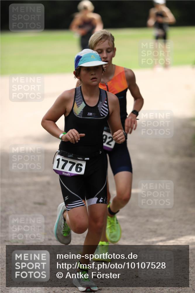 30.08.2026 - Elbe Triathlon Hamburg Antke Förster http://msf.ph/oto/10107528 30.08.2026 12:49:46 Laufen 3, 1776, 92 meine-sportfotos.de