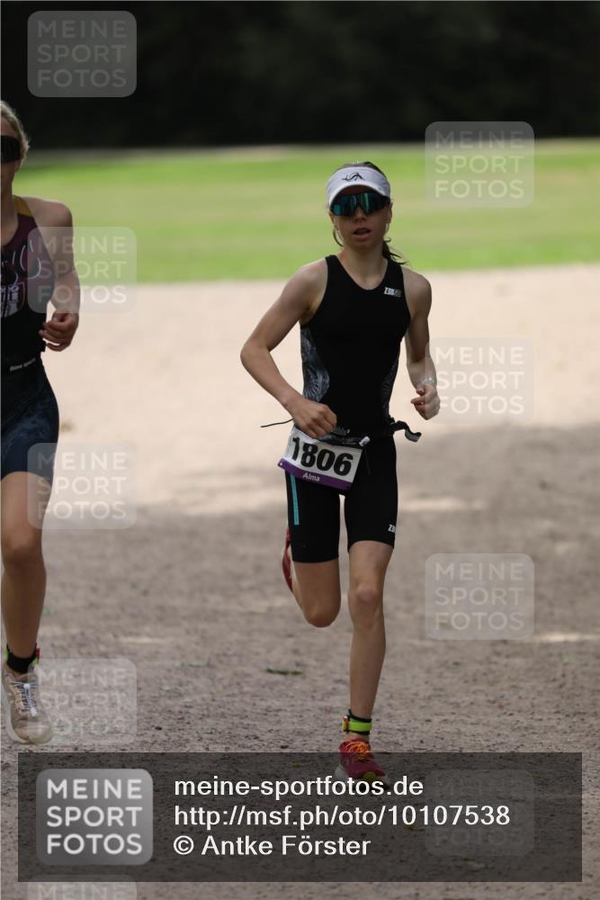 30.08.2026 - Elbe Triathlon Hamburg Antke Förster http://msf.ph/oto/10107538 30.08.2026 12:49:52 Laufen 1806, 23850, 23 meine-sportfotos.de
