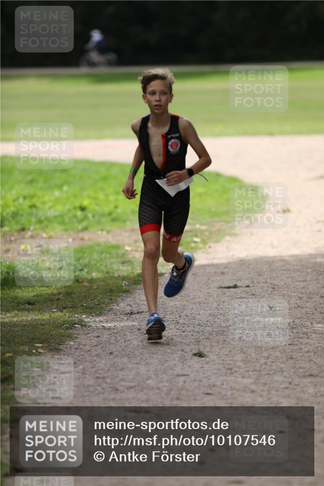 30.08.2026 - Elbe Triathlon Hamburg Antke Förster http://msf.ph/oto/10107546 30.08.2026 12:50:11 Laufen 00 meine-sportfotos.de