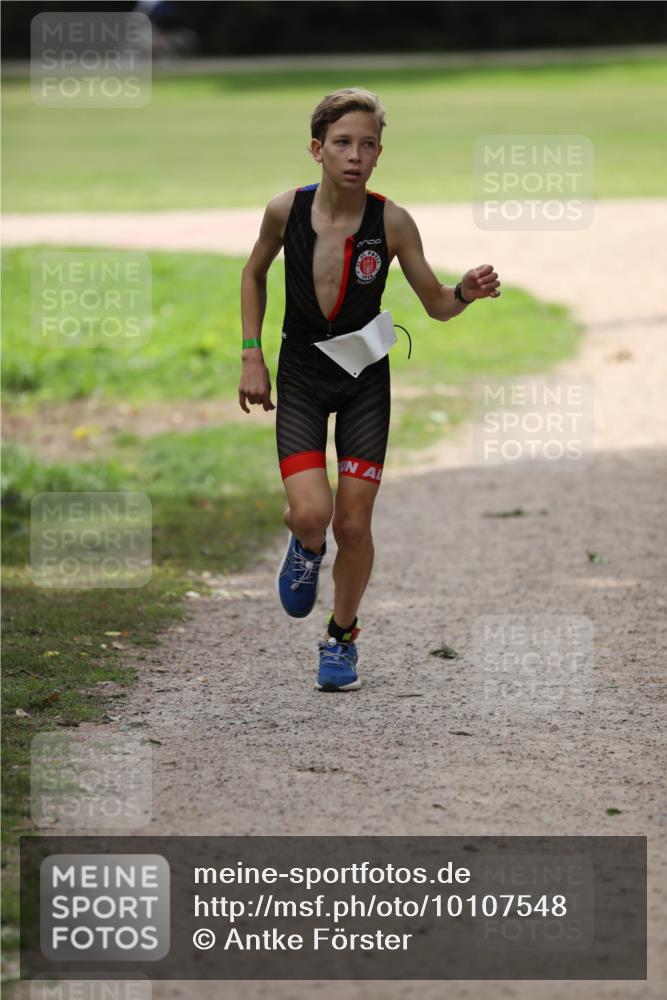 30.08.2026 - Elbe Triathlon Hamburg Antke Förster http://msf.ph/oto/10107548 30.08.2026 12:50:11 Laufen  meine-sportfotos.de