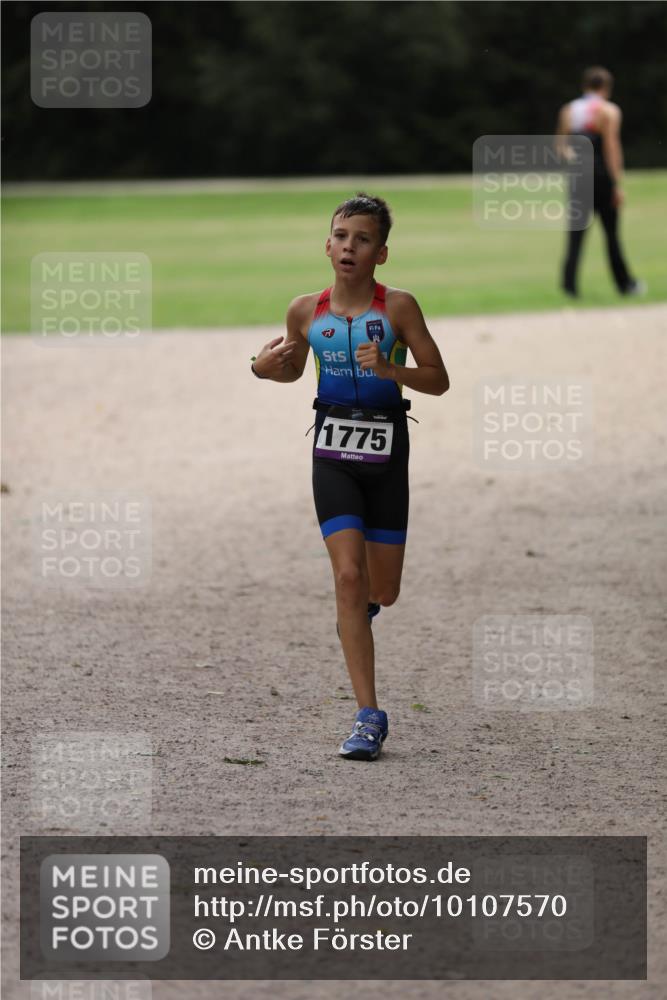 30.08.2026 - Elbe Triathlon Hamburg Antke Förster http://msf.ph/oto/10107570 30.08.2026 12:50:34 Laufen 1775 meine-sportfotos.de