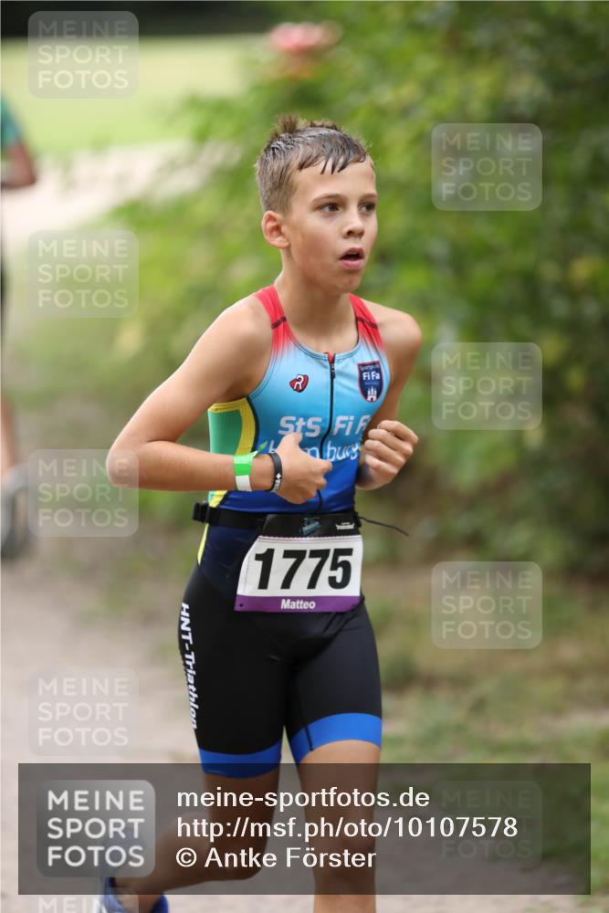 30.08.2026 - Elbe Triathlon Hamburg Antke Förster http://msf.ph/oto/10107578 30.08.2026 12:50:37 Laufen 1775 meine-sportfotos.de