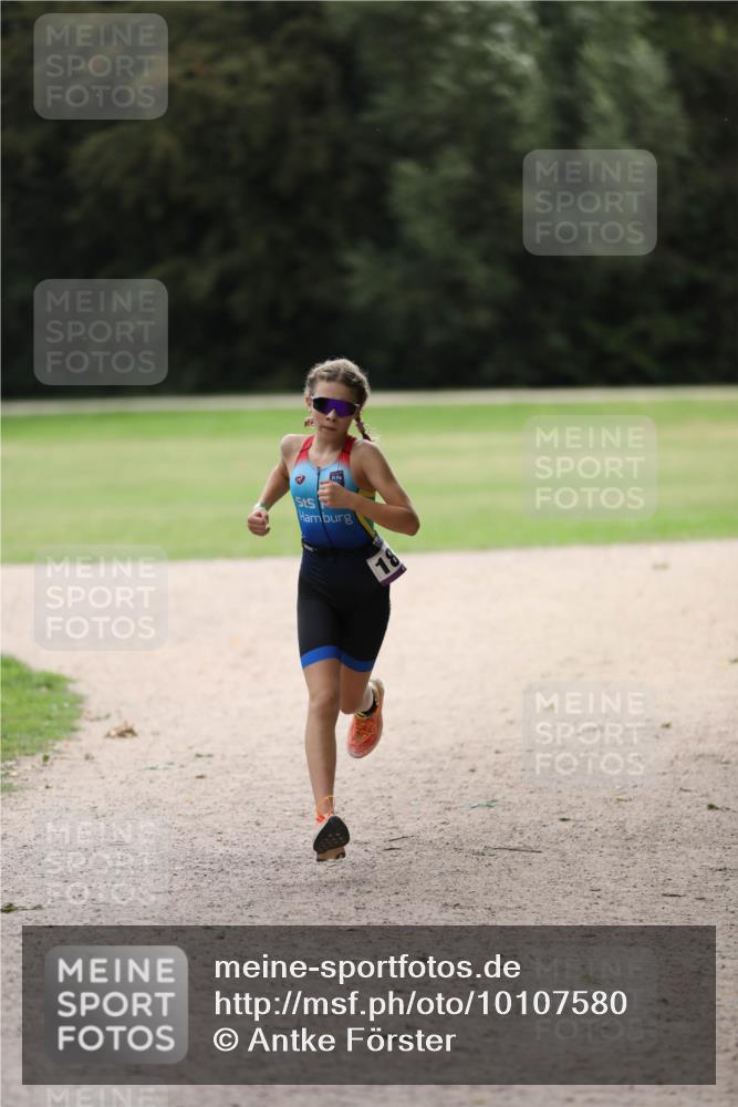 30.08.2026 - Elbe Triathlon Hamburg Antke Förster http://msf.ph/oto/10107580 30.08.2026 12:50:39 Laufen 18 meine-sportfotos.de