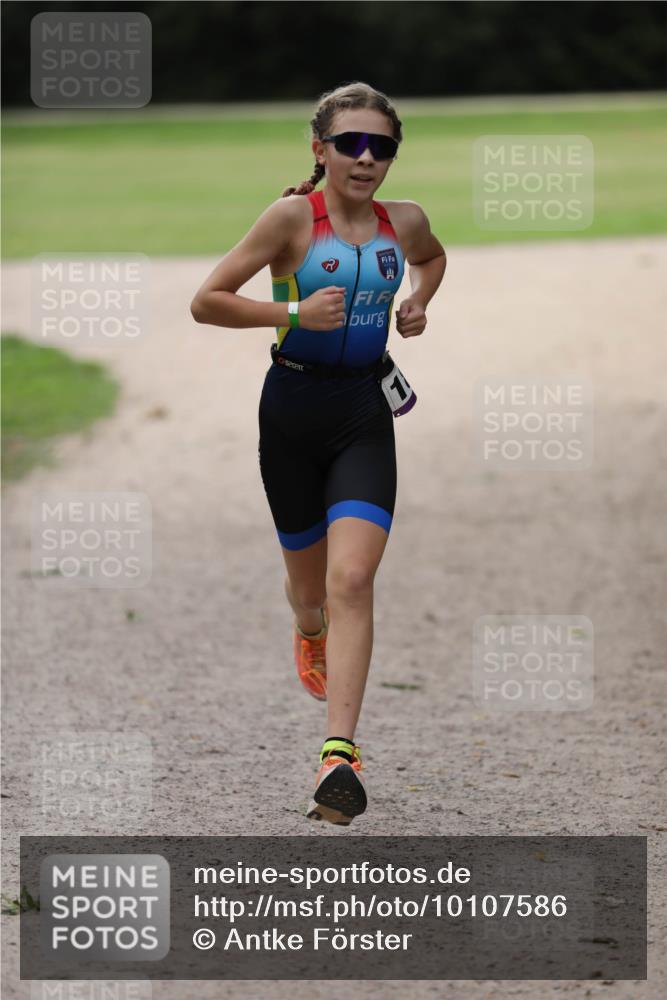 30.08.2026 - Elbe Triathlon Hamburg Antke Förster http://msf.ph/oto/10107586 30.08.2026 12:50:41 Laufen 1 meine-sportfotos.de