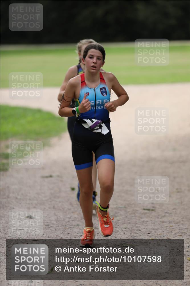 30.08.2026 - Elbe Triathlon Hamburg Antke Förster http://msf.ph/oto/10107598 30.08.2026 12:50:49 Laufen  meine-sportfotos.de