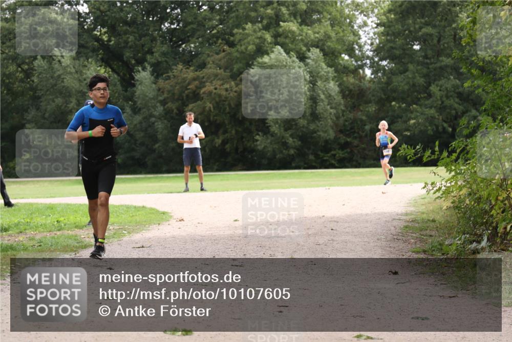 30.08.2026 - Elbe Triathlon Hamburg Antke Förster http://msf.ph/oto/10107605 30.08.2026 12:56:24 Laufen  meine-sportfotos.de