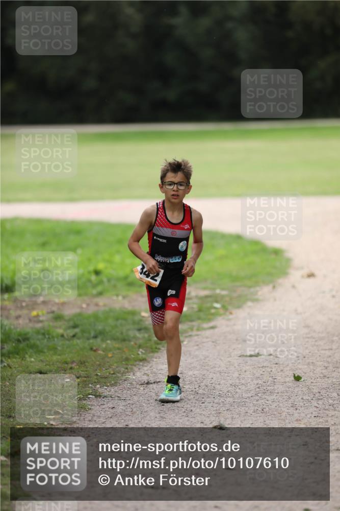 30.08.2026 - Elbe Triathlon Hamburg Antke Förster http://msf.ph/oto/10107610 30.08.2026 12:50:57 Laufen  meine-sportfotos.de