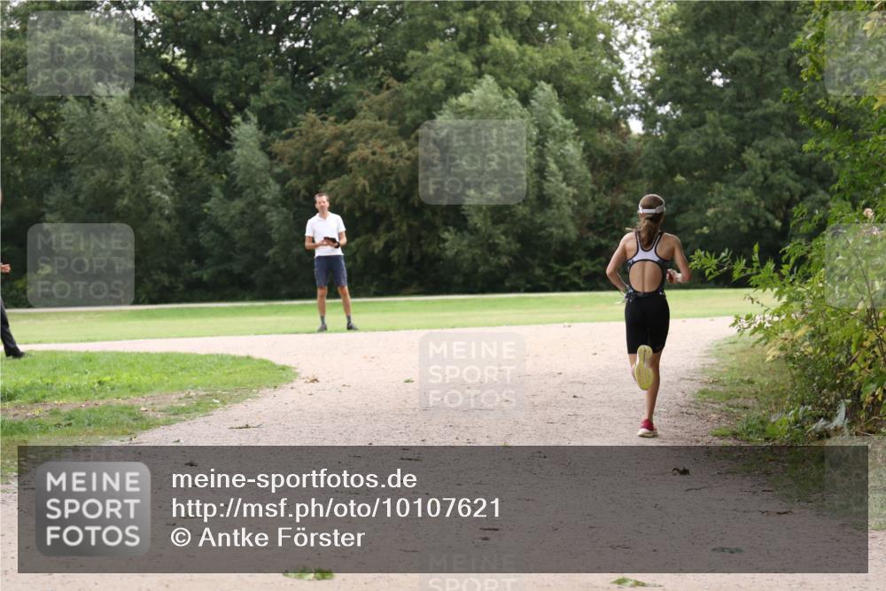 30.08.2026 - Elbe Triathlon Hamburg Antke Förster http://msf.ph/oto/10107621 30.08.2026 12:56:33 Laufen  meine-sportfotos.de