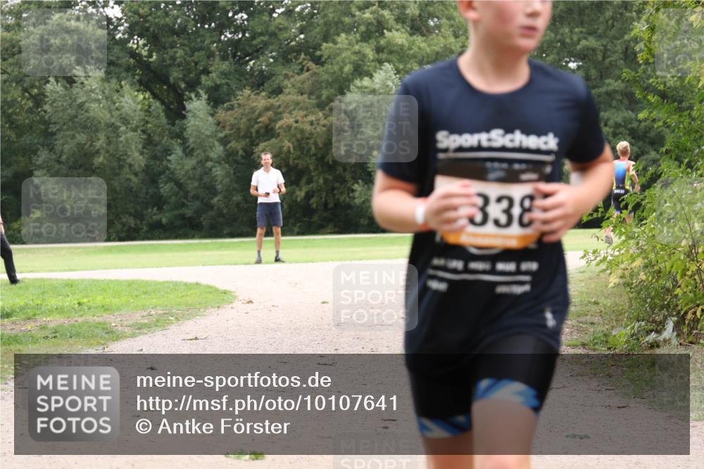 30.08.2026 - Elbe Triathlon Hamburg Antke Förster http://msf.ph/oto/10107641 30.08.2026 12:56:47 Laufen 338 meine-sportfotos.de