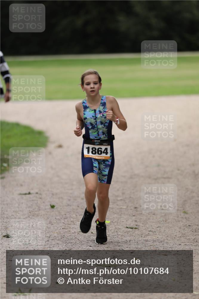 30.08.2026 - Elbe Triathlon Hamburg Antke Förster http://msf.ph/oto/10107684 30.08.2026 12:51:58 Laufen 1864 meine-sportfotos.de